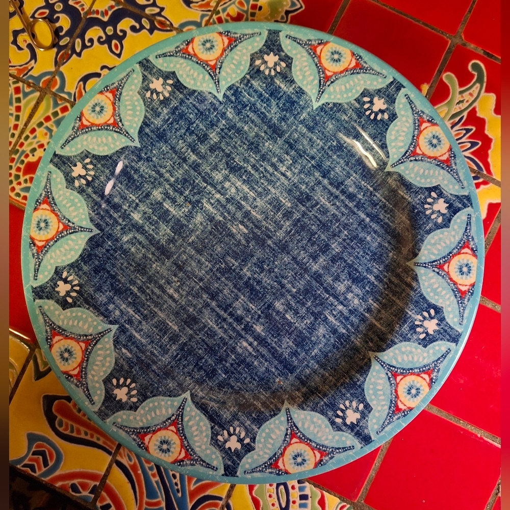 Better Homes & Gardens Blue Blume Geometric Design Melamine 4 Dinner Plates NWT